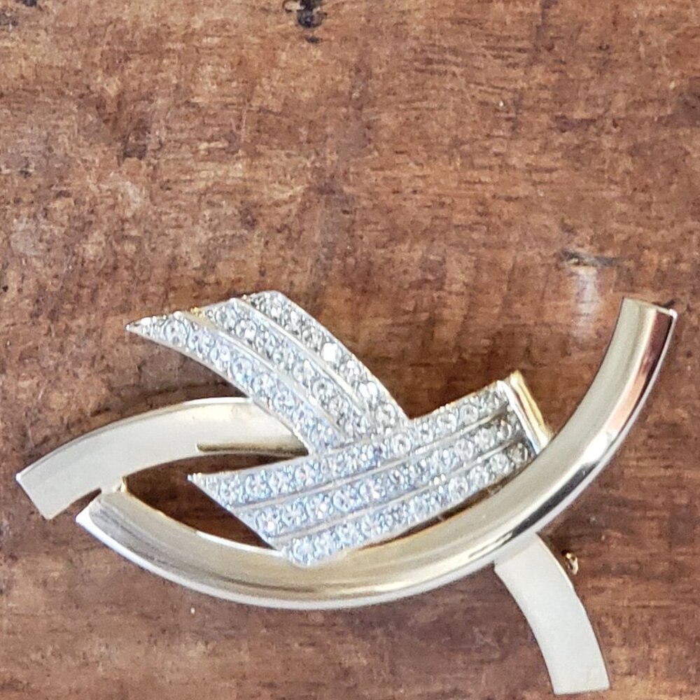 RARE Rhinestone Crystal AIDS Ribbon or Ichthys Fish Christian Pin Brooch Gold Pl - Picture 11 of 15